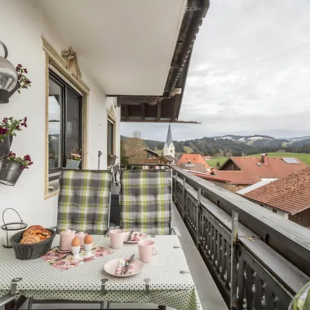 Haus Sonnenhang 1 *